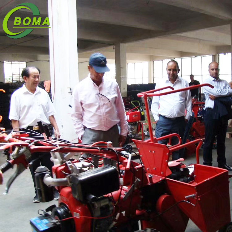 Hot Selling Gasoline Engine Mini and Hand Operated Corn Harvester Machine for Corn Harvester Usage